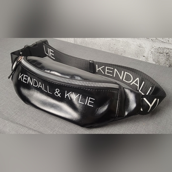 KENDALL & Kylie Fanny Pack - Picture 1 of 8